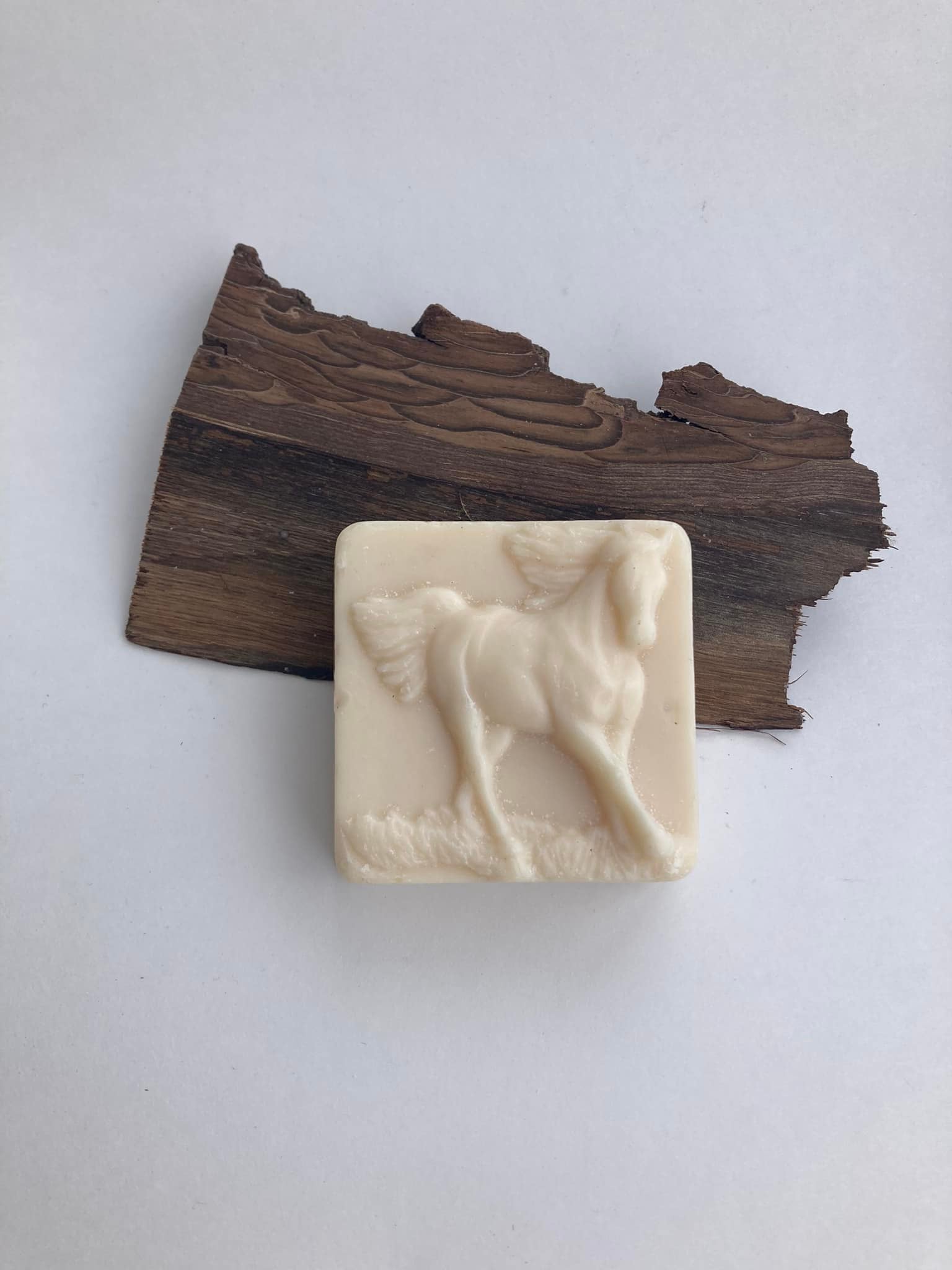 Peaches & Clove Soap - Fairchild Farm and Mercantile